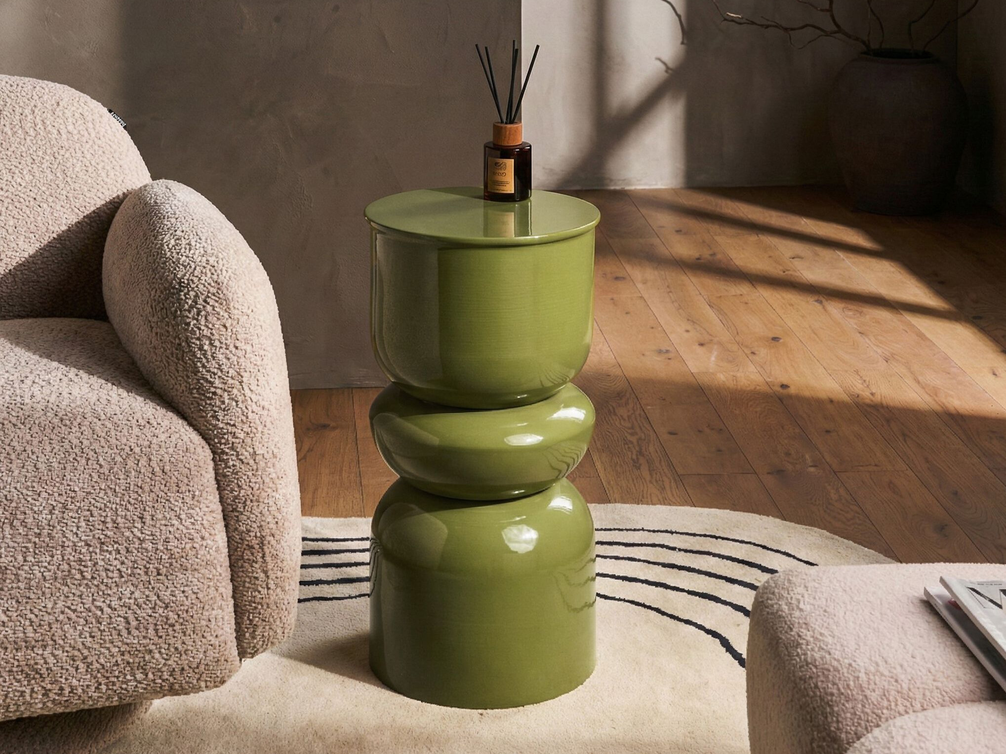 Stranska mizica Berwyn 3293 (Svetla oljka)