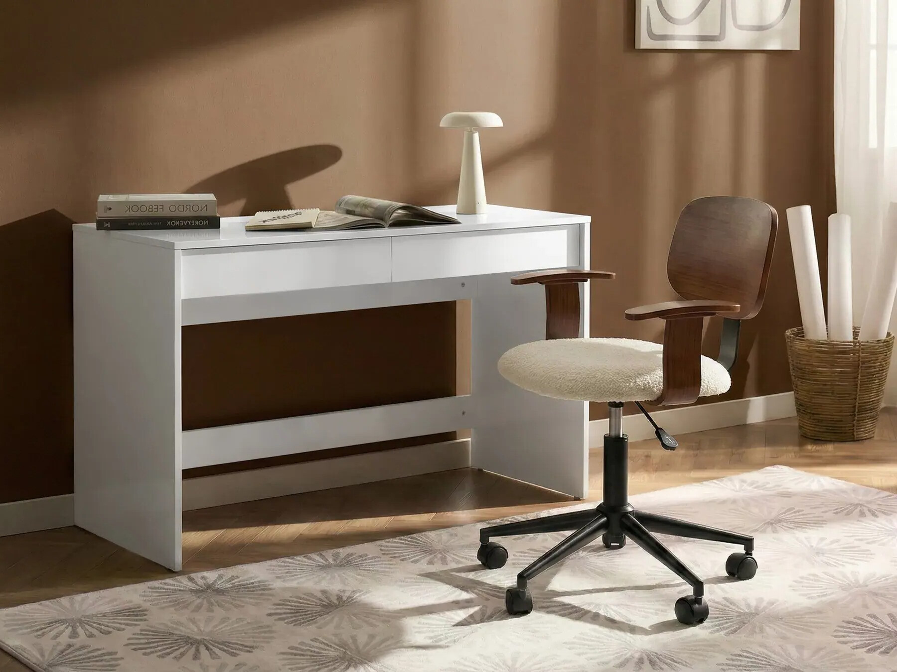 Pisalna miza Berwyn 3297 (Bela)