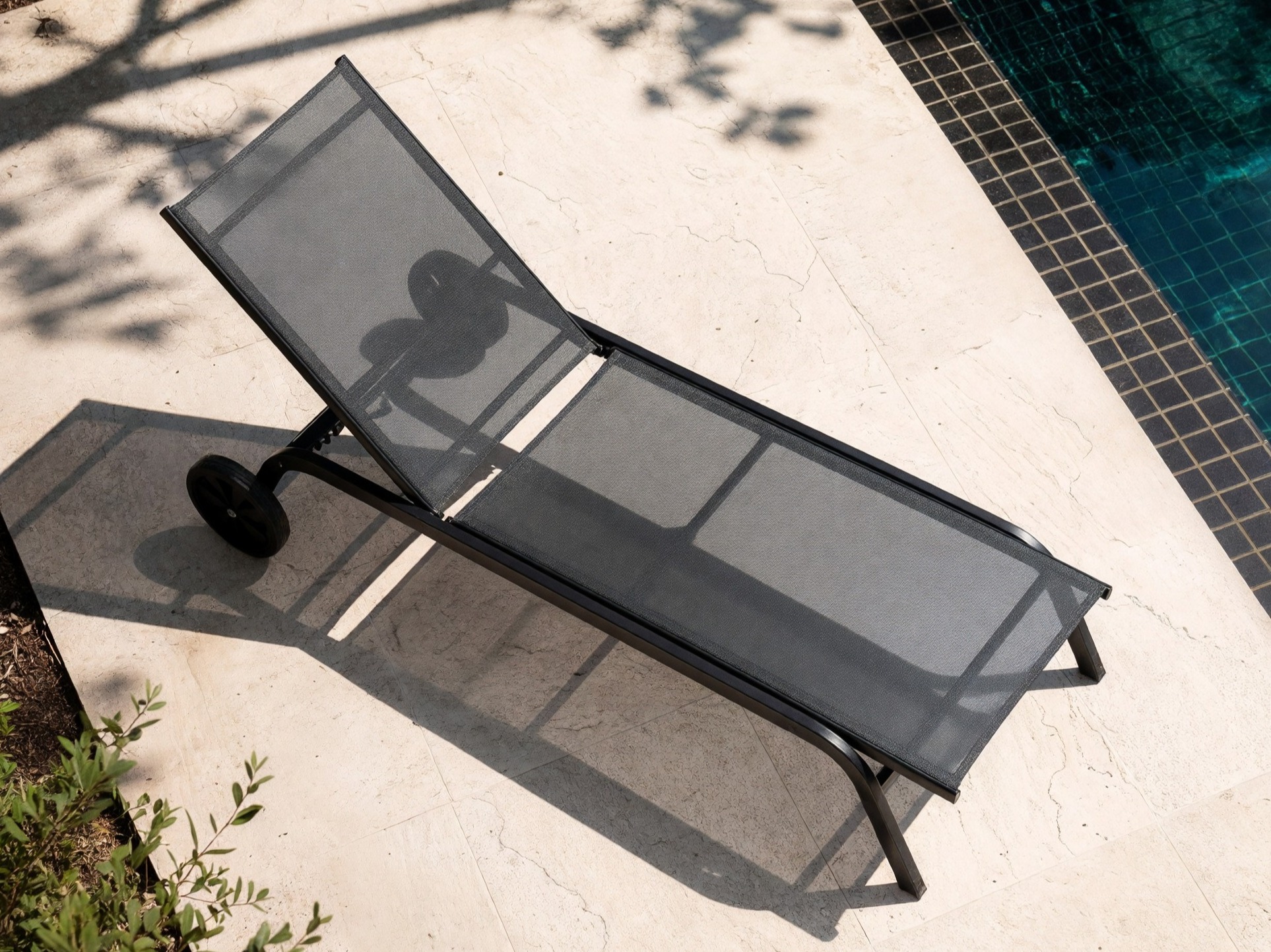 Vrtni ležalnik Burleson 741