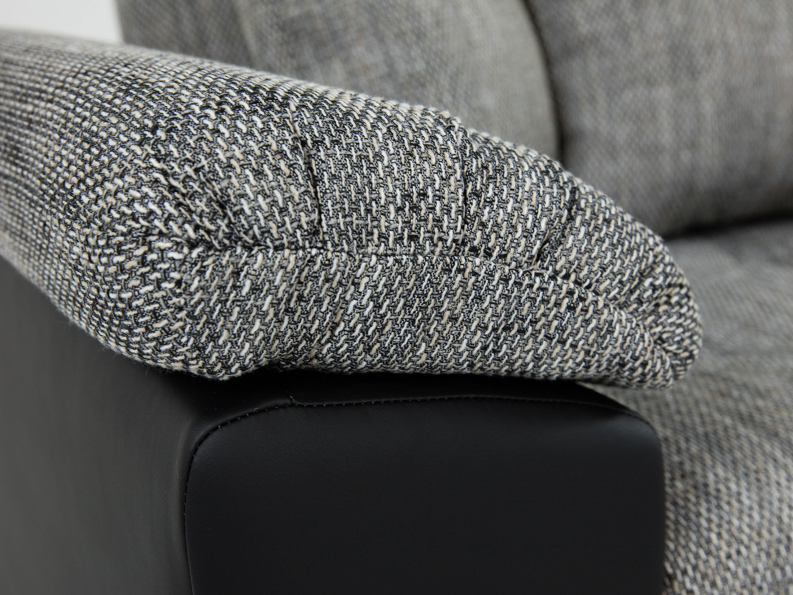 Kotna garnitura Comfivo Mica (Uttario Velvet 2972-U03 + Uttario Velvet 2972)