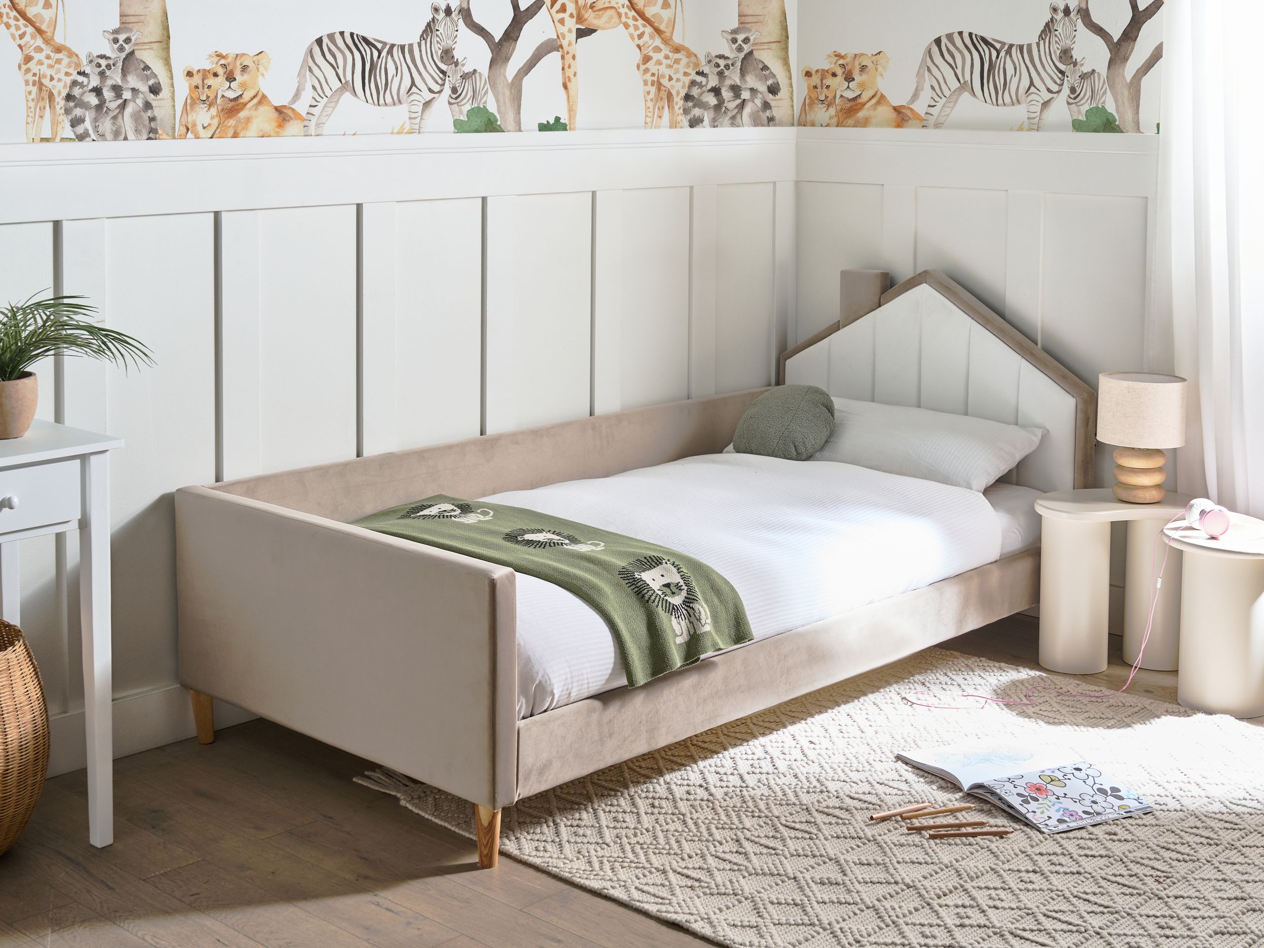 Postelja Berwyn 3375 (Taupe)