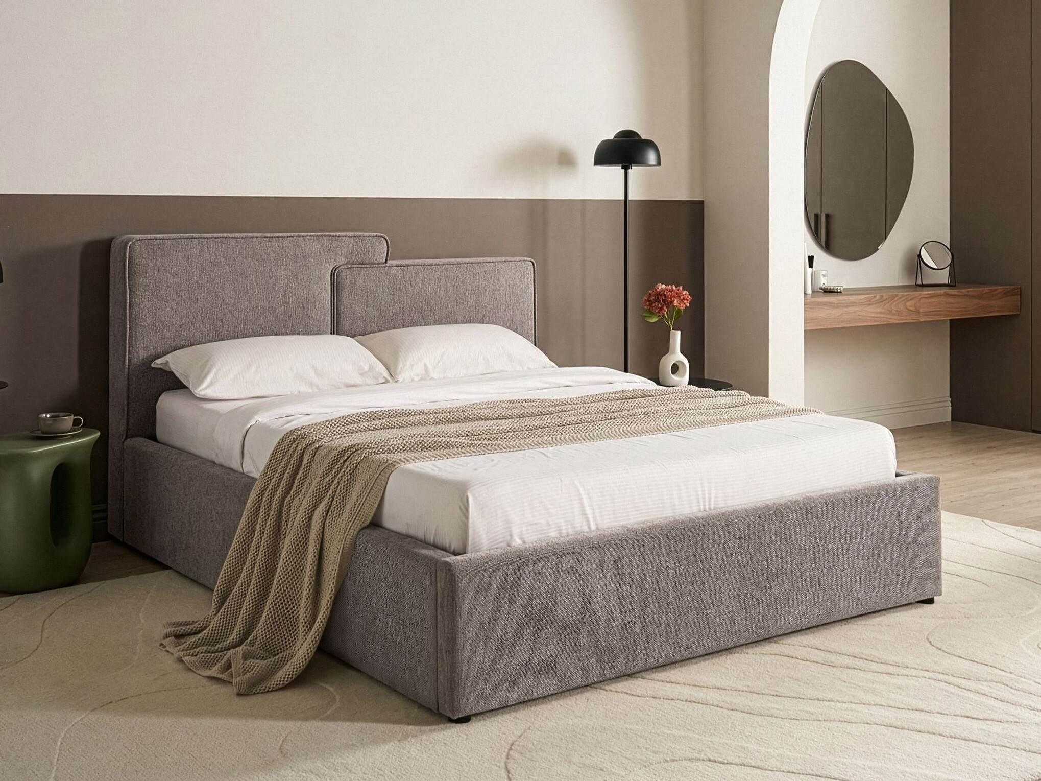 Postelja Berwyn 3437 (Taupe)