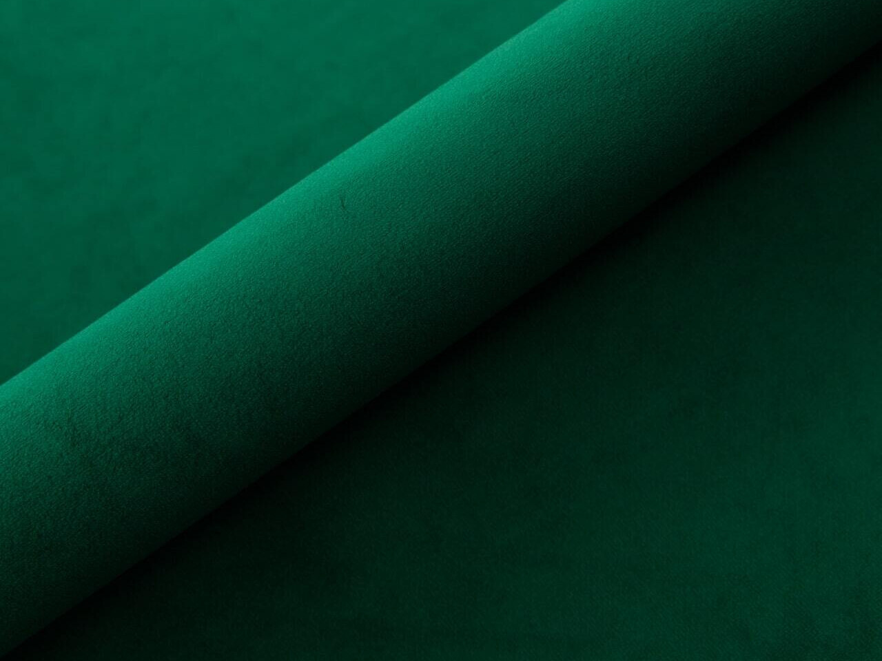 Postelja Franklin 232 (Magic Velvet 2225)