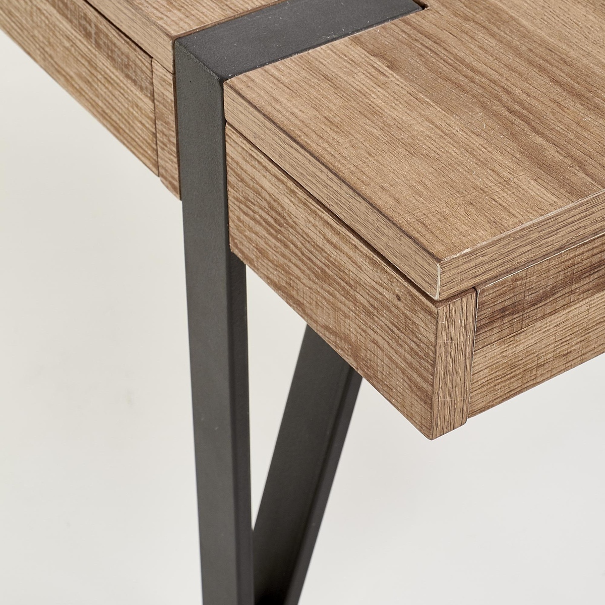 Klubska mizica Houston 659